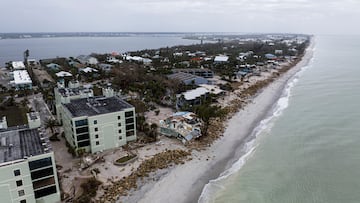 La comunidad de Hunters Point, en Bradenton Beach, acapara titulares tras resultar casi intacta tras el impacto del huracán Milton en Florida.