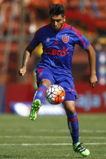 Futbol, Union Espaola v Universidad de Chile.
Novena fecha, Campeonato de Clausura 2016.
El jugador de Universidad de Chile Gonzalo Jara, controla el balon durante el partido de primera division contra Union Espaola disputado en el estadio Santa Laura de Santiago, Chile.
5/03/2016
Felipe Zanca/Photosport*******

Football, Union Espaola v Universidad de Chile.
9th date, Clousure Championship 2016.
Universidad de Chile's player, Gonzalo Jara, controls the ball during the first division football match against Union Espaola at the Santa Laura stadium in Santiago, Chile.
5/03/2016
Felipe Zanca/Photosport