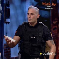 Iker Jiménez recibe la medalla al Mérito Policial: "Hiciste algo que nadie hizo"