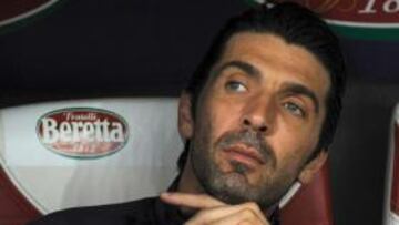 Buffon: "Existen problemas más serios que la huelga"