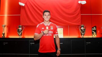 Record: Martim Neto, cerca del Elche