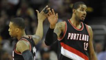 Damian Lillard y LaMarcus Aldridge, durante un partido esta temporada.