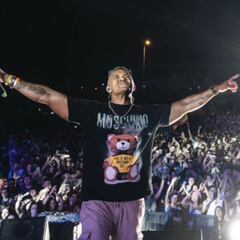 Henry Méndez se disculpa por su incidente en pleno concierto: “No vi a nadie que se metiera a separar”