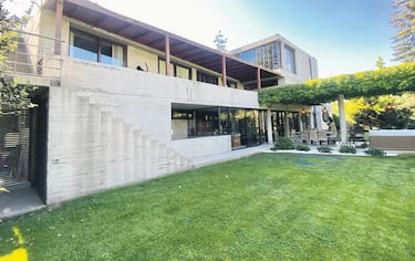Así es la lujosa casa que puso en venta una famosa modelo chilena: cuesta casi $2 mil millones