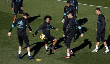 Dani Carvajal and Luka Modric passed fit for the Madrid derby