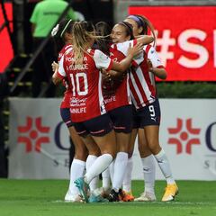 Gobernador de Jalisco reconoce a Chivas Femenil por su título