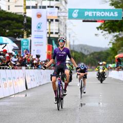 Molenaar triunfa para el Burgos y Sosa cierra un final de ensueño para Movistar