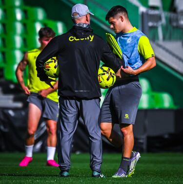 Ecuador convoca a Jeremy y el ‘Virus Luis Suárez’ se lleva a 4 del Racing