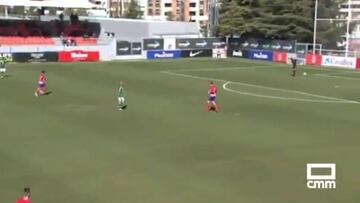 Más mala suerte, imposible: tardará en olvidar este autogol