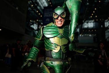 An attendee dressed as Scorpion from Spider-Man poses during New York Comic Con at the Jacob K. Javits Convention Center on Saturday, Oct. 11, 2025, in New York. (Photo by Charles Sykes/Invision/AP) 


Associated Press / LaPresse
Only italy and spain