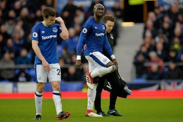 Eliaquim Mangala limps out of the Palace game.