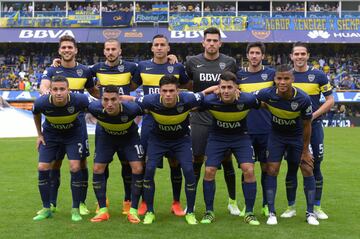 Boca Junior's footballers pose for a picture before their Argentina first division football match against Union at La  Bombonera stadium in Buenos Aires, on June 25, 2017