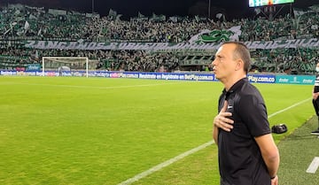 Dos periodos como entrenador interino en 2019 y 2020, tras las salidas de Paulo Autuori y Alejandro Restrepo, respectivamente, antes de recibir la oportunidad del cargo en propiedad a mediados de 2021. Se va del Verdolaga con un título: La Copa BetPlay del año anterior.