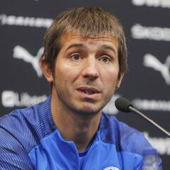 Celades: "Las bajas son una oportunidad para que otros futbolistas jueguen"