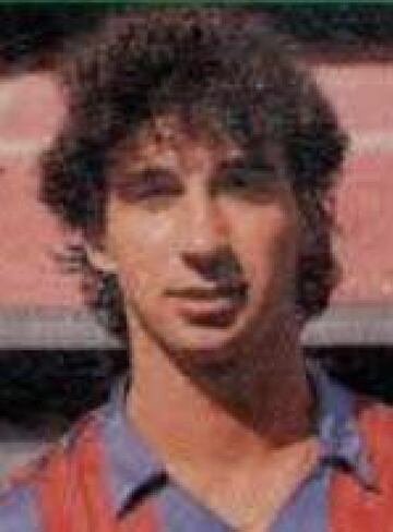 Jugó con el Barcelona la temporada 88/89