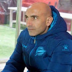 Abelardo quiere 5 fichajes en enero: laterales, delantero...