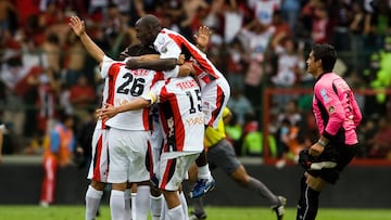 SOCCER/FUTBOL
TORNEO CLAUSURA 2009
LIGUILLA 2009
CUARTOS DE FINAL
TOLUCA VS INDIOS
MEXSPORT DIGITAL IMAGE
17 May 2009: Action photo of several players of Indios celebrating, during quarterfinals game of 2009 Torneo de Clausura./Foto de accion de varios jugadores de los Indios celebrando, durante juego de cuartos de final del Torneo Clausura 2009. MEXSPORT/OMAR MARTINEZ