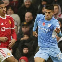 Cancelo, el arma secreta del City