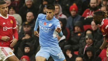 Cancelo, el arma secreta del City