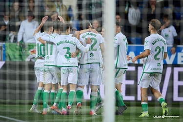 Aprobados y suspensos del Racing contra el Mirandés: Jeremy ya es pichichi en solitario