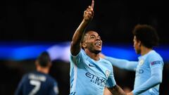 MANCHESTER, ENGLAND - OCTOBER 17:  Raheem Sterling of Manchester City celebrates after scoring his sides first goal during the UEFA Champions League group F match between Manchester City and SSC Napoli at Etihad Stadium on October 17, 2017 in Manchester, 