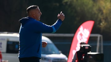 Futbol, Huachipato vs Nublense
Decimotercera fecha, campeonato Nacional 2025.
El entrenador de Huachipato Jaime Garcia es fotografiado durante el partido de primera division contra Nublense disputado en el estadio CAP de Talcahuano, Chile.
31/05/2025
Eduardo Fortes/Photosport
Football, Huachipato vs Nublense
13th date, 2025 National Championship.
Huachipato manager Jaime Garcia is pictured during the first division match against Nublense held at the CAP stadium in Talcahuano, Chile.
31/05/2025
Eduardo Fortes/Photosport