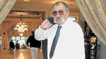 "No entiendo que nadie se moleste por contratar a modelos profesionales que cobran su trabajo"