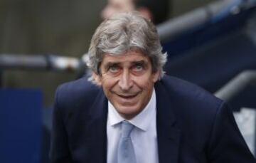 Manuel Pellegrini en su último partido en el Etihad Stadium como técnico del City.