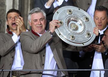 Tras un año sabático después de su primera etapa en el Bernabéu, fichó por el Bayern, donde fue destituido al principio de su segunda temporada. En sus 60 partidos en el banquillo bávaro ganó una Bundesliga y dos Supercopas de Alemania.