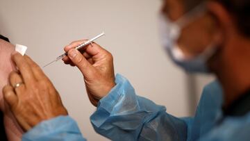 Ocho vecinos de Sevilla reciben por error varias dosis de Pfizer