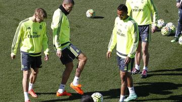 Zidane oversees last Real Madrid session ahead of Levante match