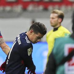James no se achica ante la dura marca del fútbol alemán