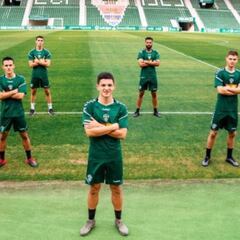 Almirón mantiene a cinco canteranos con el primer equipo