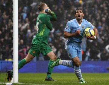 Agüero contra el Manchester United en 2012.