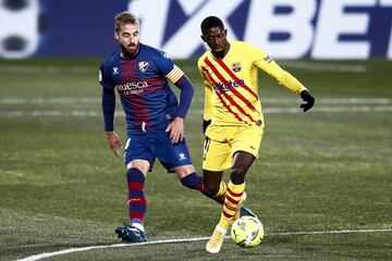 Ousmane Dembélé y Jorge Pulido.