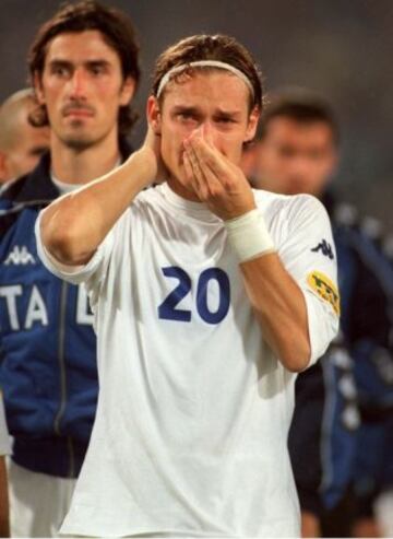 El gran Francesco Totti en la final de la Euro 2000