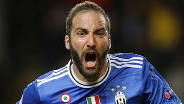 Football Soccer - AS Monaco v Juventus - UEFA Champions League Semi Final First Leg  - Stade Louis II, Monaco - 3/5/17 Juventus&#039; Gonzalo Higuain celebrates scoring their first goal  Reuters / Jean-Paul Pelissier Livepic