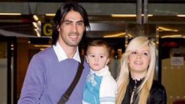 <b>EN PALMA.</b> Aouate llegó ayer con su mujer y sus tres hijos.