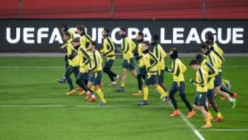 La plantilla del Villarreal se ejercita en Alemania, antes de su partido de Europa League ante el Bayer Leverkusen.