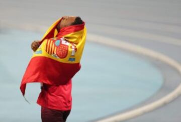  El atleta español Orlando Ortega celebra la medalla de plata en la prueba de 110 m vallas 