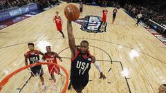 NEW ORLEANS, LA - FEBRUARY 17: Jonathan Simmons #17 of the San Antonio Spurs dunks the ball in the first half against the World Team during the 2017 BBVA Compass Rising Stars Challenge at Smoothie King Center on February 17, 2017 in New Orleans, Louisiana.   Ronald Martinez/Getty Images/AFP
 == FOR NEWSPAPERS, INTERNET, TELCOS &amp; TELEVISION USE ONLY ==