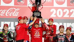 Iker Lecuona, junto a sus compañeros, en el podio de las 8 Horas de Suzuka.