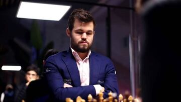 Carlsen se deja ganar ante un rival en un gesto de juego limpio