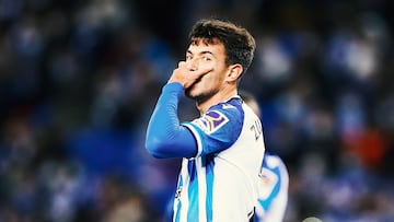 Martín Zubimendi, jugador de la Real Sociedad, durante un partido.