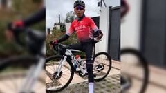 Nairo Quintana estrenando el uniforme del Ark&eacute;a Samsic