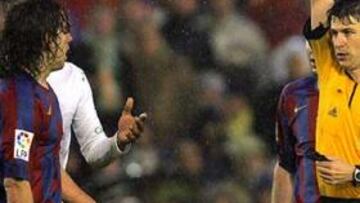 <B>SEGUNDA EXPULSIÓN.</B> Puyol sólo ha sido expulsado dos veces en Primera División y las dos contra el Racing.