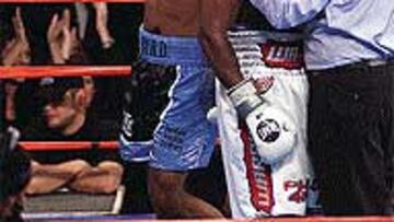 <B>ÚLTIMO COMBATE.</B> Holyfield perdió con Byrd el sábado en Las Vegas.