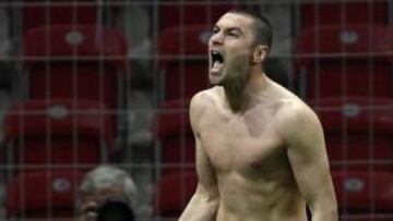 El Atlético busca un delantero y sigue al turco Burak Yilmaz