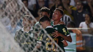 Richard Ríos marca golazo ante Santos
