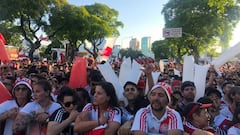 Cálida y numerosa bienvenida a River en el Monumental